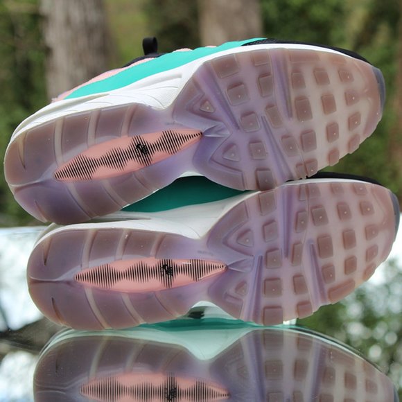 Nike Air Max 95 GS Have A Nike Day Size 7Y - Picture 12 of 12